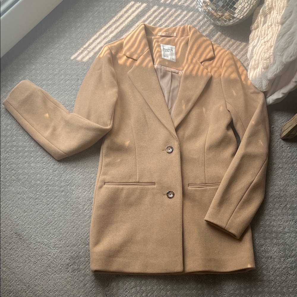 Abercrombie Women's Tan Blazer